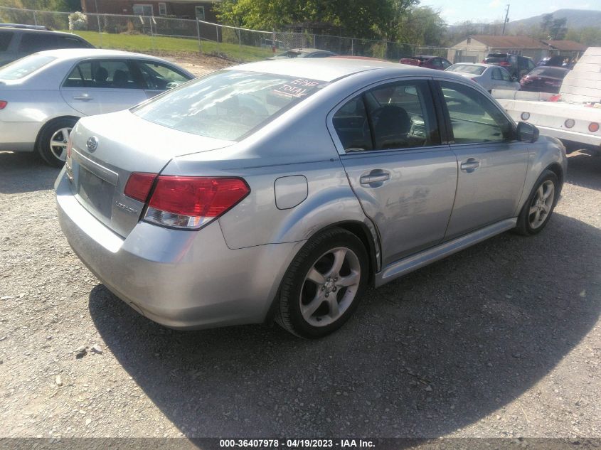2013 SUBARU LEGACY 2.5I - 4S3BMAA65D1021447