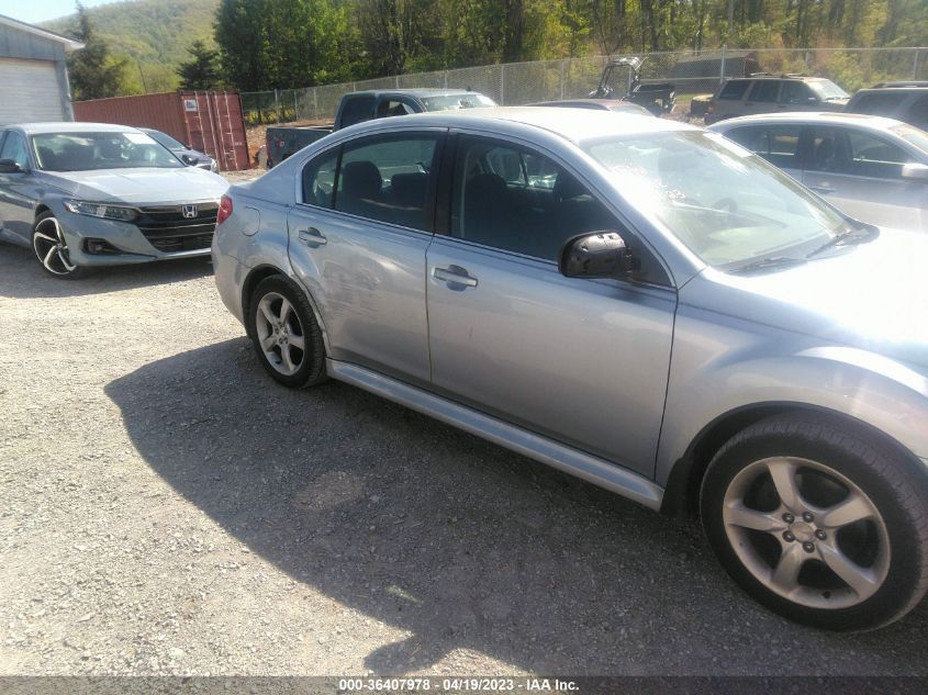 2013 SUBARU LEGACY 2.5I - 4S3BMAA65D1021447