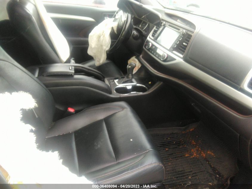 2019 TOYOTA HIGHLANDER SE/XLE - 5TDKZRFH6KS560007