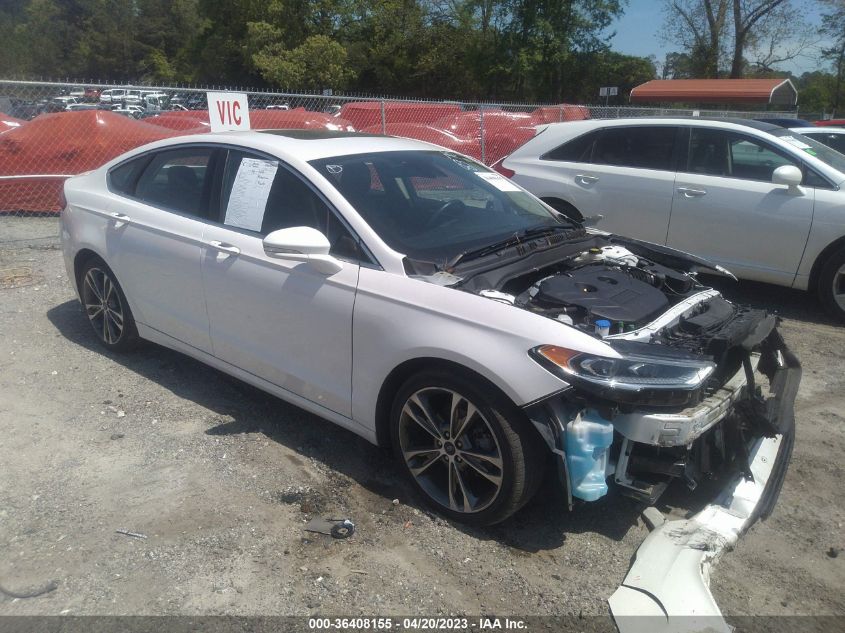 2017 FORD FUSION TITANIUM/PLATINUM - 3FA6P0D92HR208378