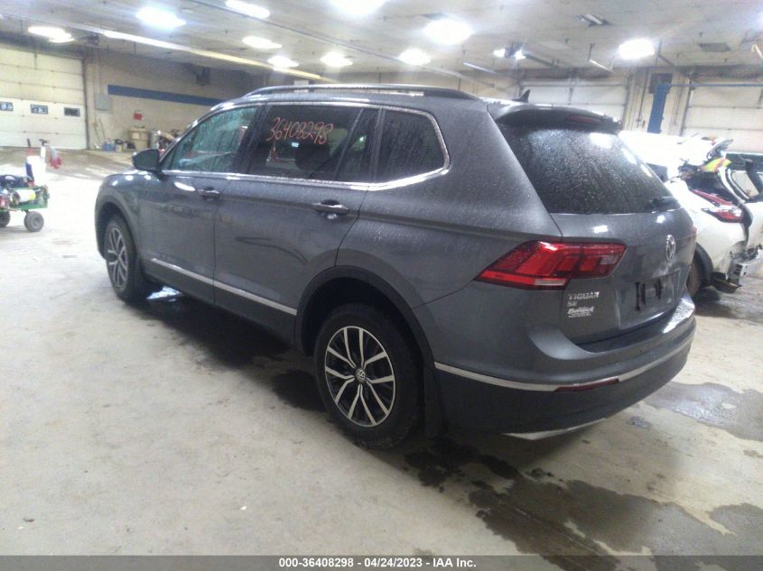 2018 VOLKSWAGEN TIGUAN SE - 3VV2B7AX4JM190098