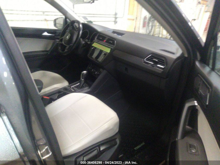 2018 VOLKSWAGEN TIGUAN SE - 3VV2B7AX4JM190098