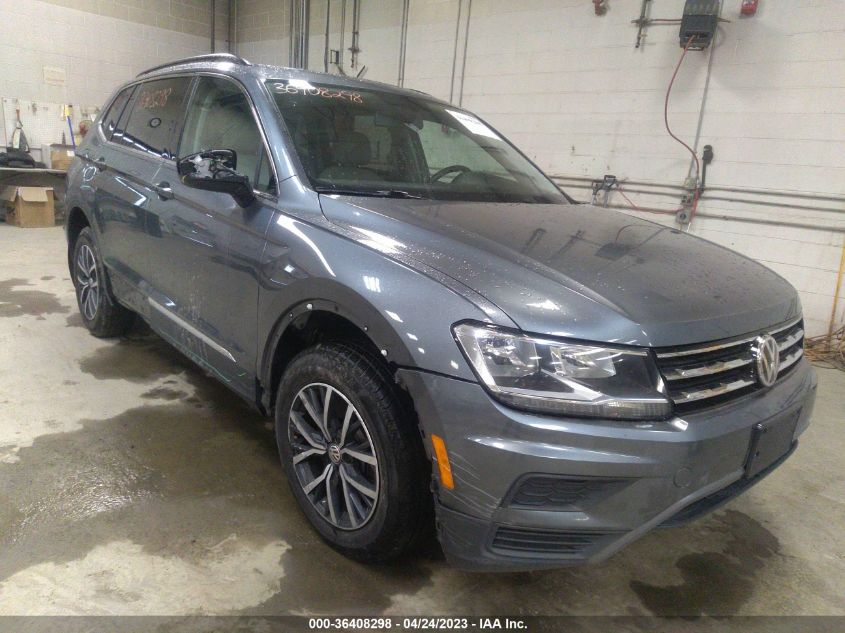 2018 VOLKSWAGEN TIGUAN SE - 3VV2B7AX4JM190098