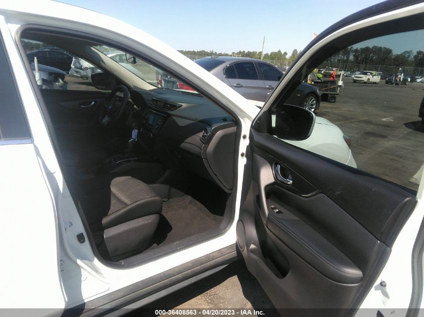 2017 NISSAN ROGUE S - KNMAT2MT3HP582058