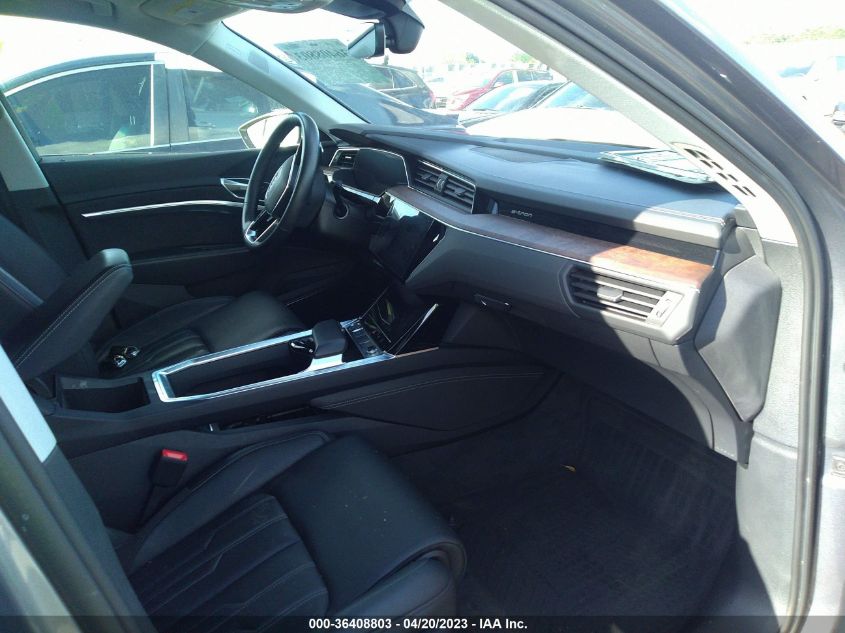 2019 AUDI E-TRON PRESTIGE - WA1VAAGE4KB023955