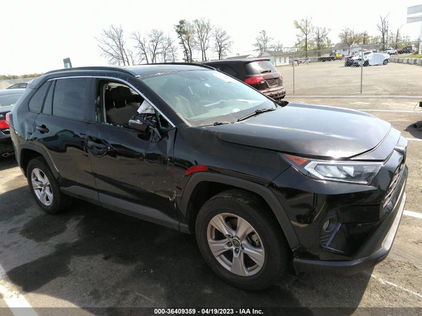 2019 TOYOTA RAV4 XLE - 2T3P1RFV0KC027539