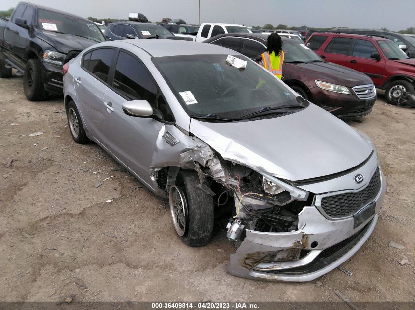 2016 KIA FORTE LX - KNAFK4A65G5518694