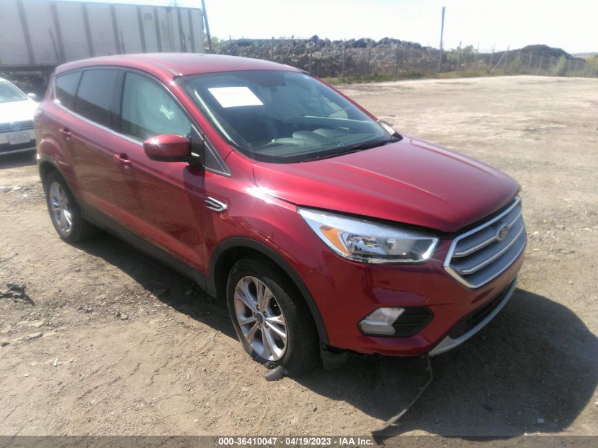 2017 FORD ESCAPE SE - 1FMCU0GD8HUE83411