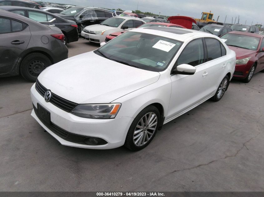 2013 VOLKSWAGEN JETTA SEDAN SEL W/NAV - 3VWLX7AJ5DM361829