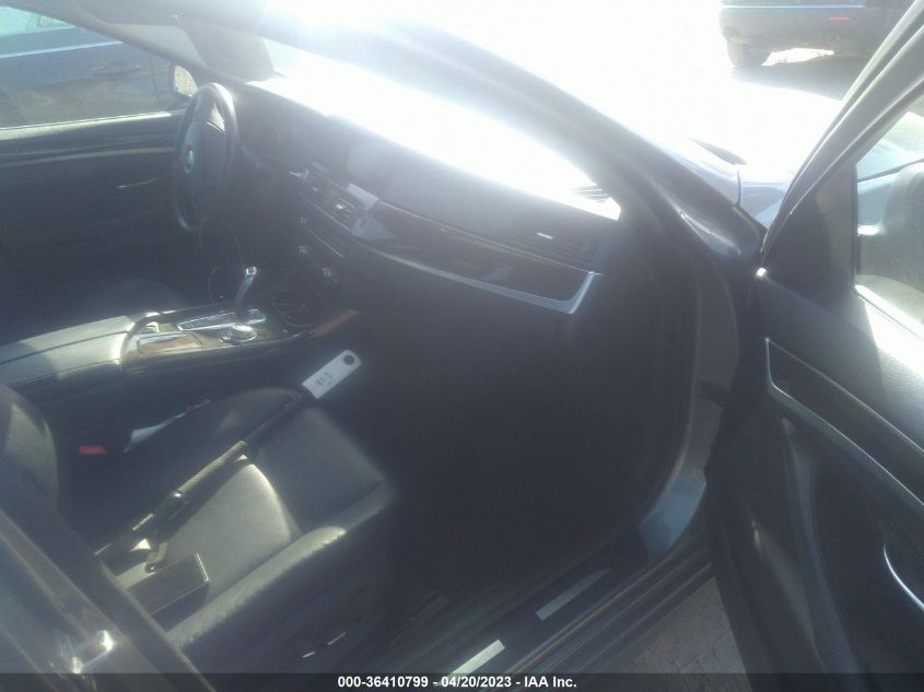 2013 BMW 5 SERIES 528I XDRIVE - WBAXH5C52DD112614
