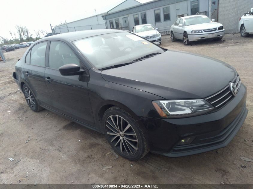 2015 VOLKSWAGEN JETTA SEDAN 1.8T SPORT - 3VWD17AJ3FM404217