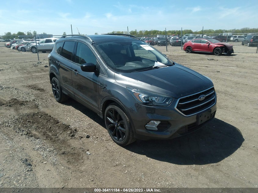 VIN 1FMCU0GD5HUA78803 2017 FORD ESCAPE SE