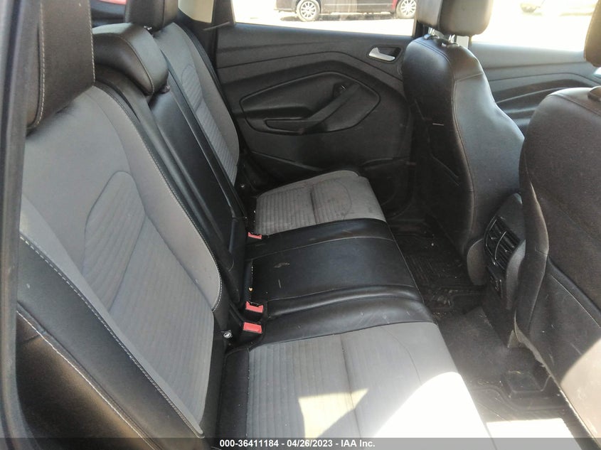 VIN 1FMCU0GD5HUA78803 2017 FORD ESCAPE SE