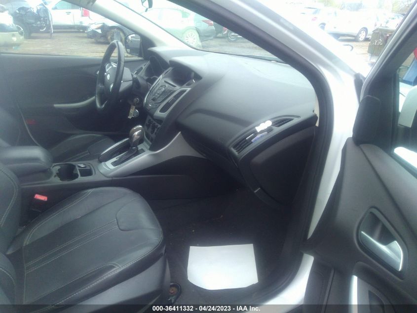 2013 FORD FOCUS SE - 1FADP3K27DL279082