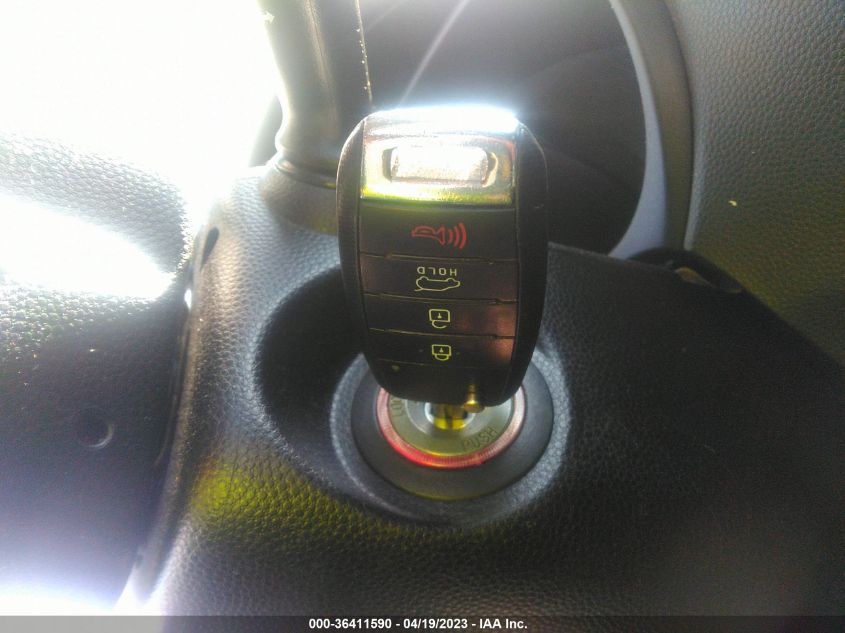 2018 KIA SOUL + - KNDJP3A50J7541957