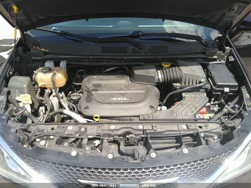 VIN 2C4RC1BG3JR277344 2018 CHRYSLER PACIFICA TOURING L