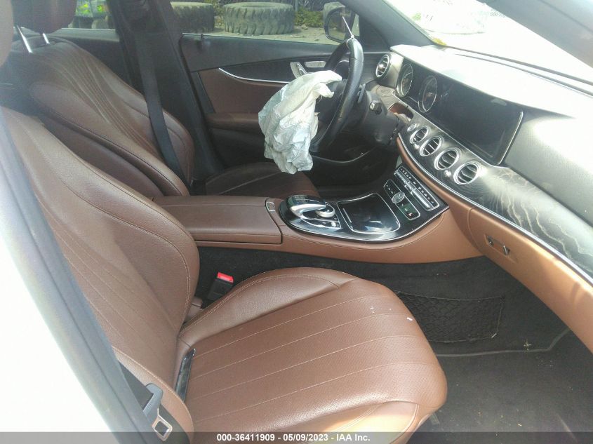 2017 MERCEDES-BENZ E-CLASS E 300 - WDDZF4KB2HA074463