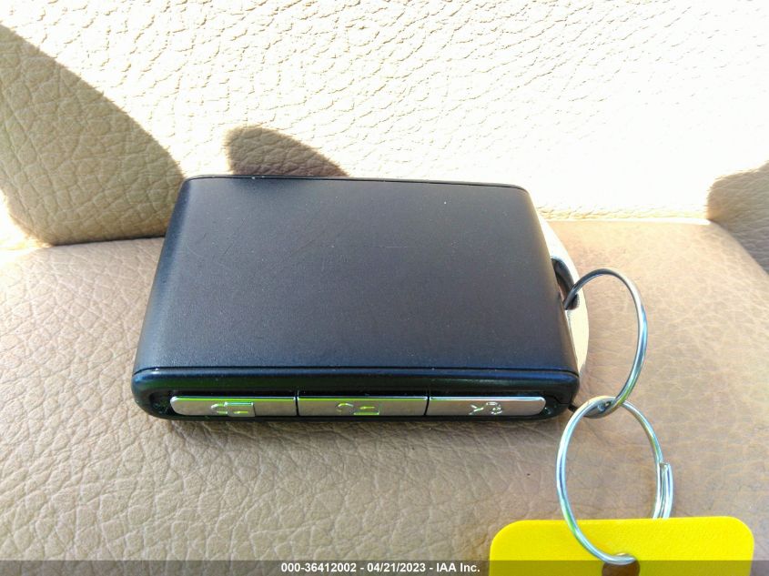 2016 VOLVO XC90 T6 MOMENTUM YV4A22PK8G1072065