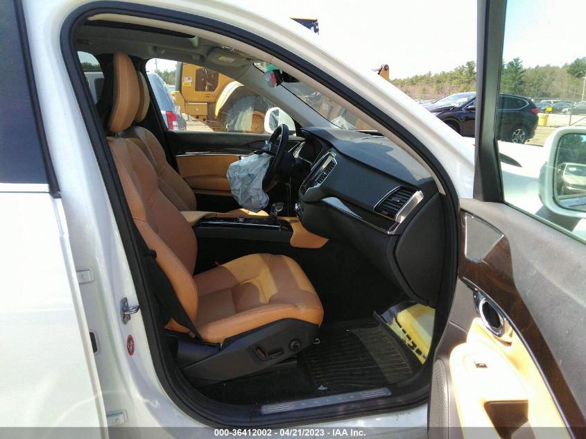 2016 VOLVO XC90 T6 MOMENTUM YV4A22PK8G1072065