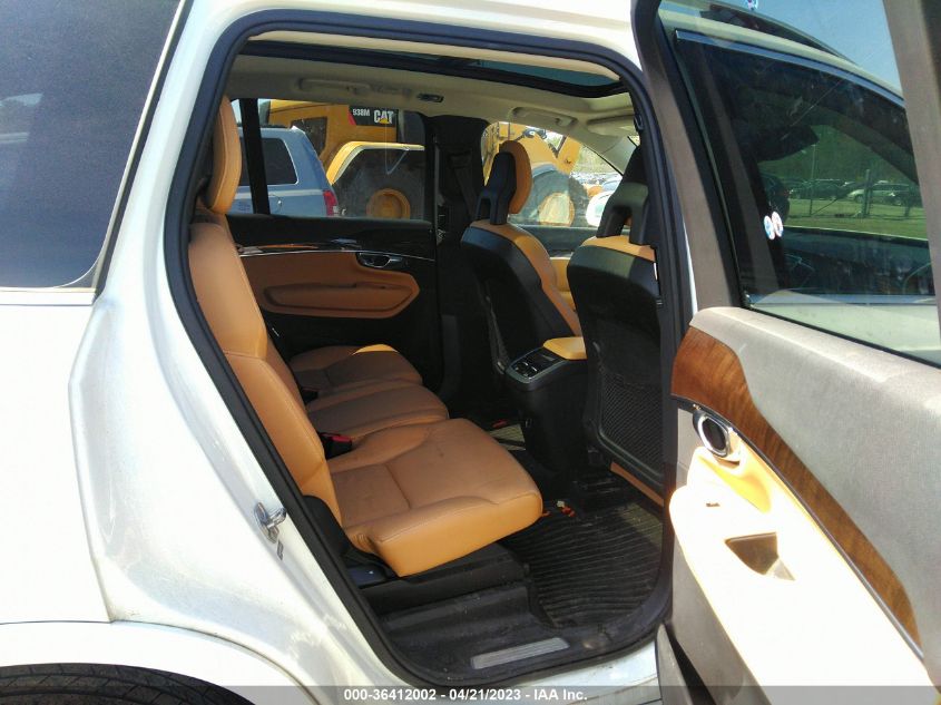 2016 VOLVO XC90 T6 MOMENTUM YV4A22PK8G1072065