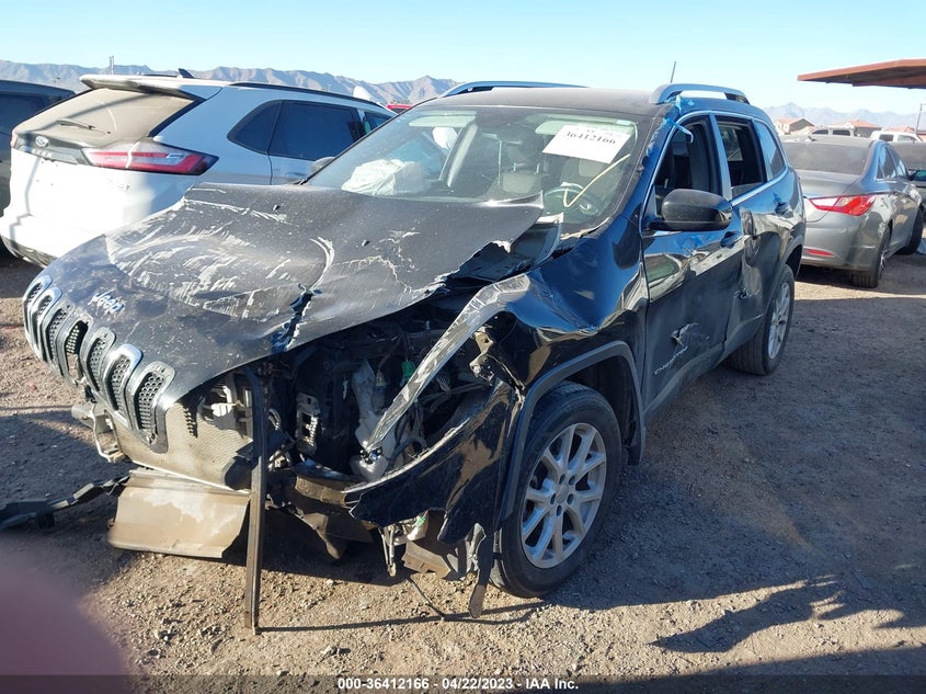 VIN 1C4PJLCB0JD560735 2018 JEEP CHEROKEE LATITUDE