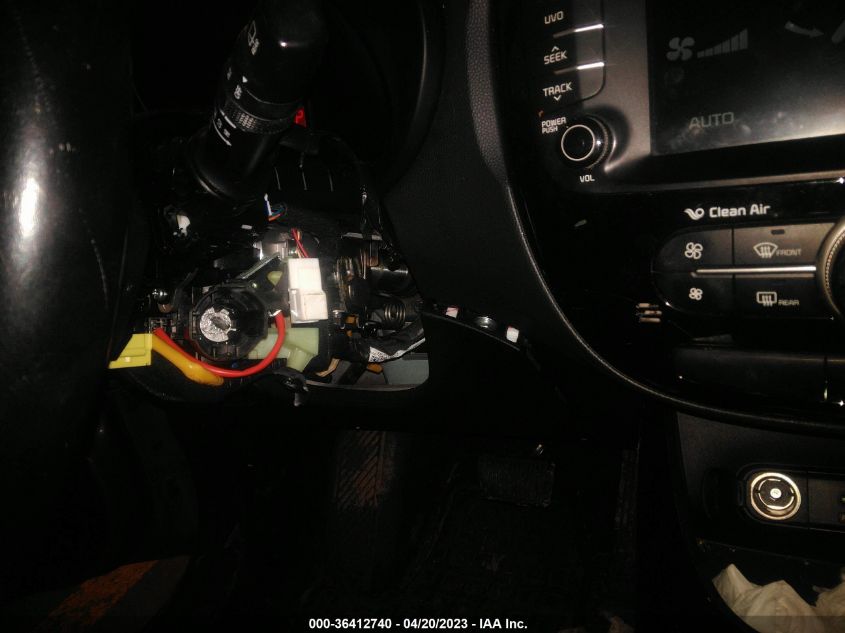 2014 KIA SOUL + - KNDJP3A58E7032253