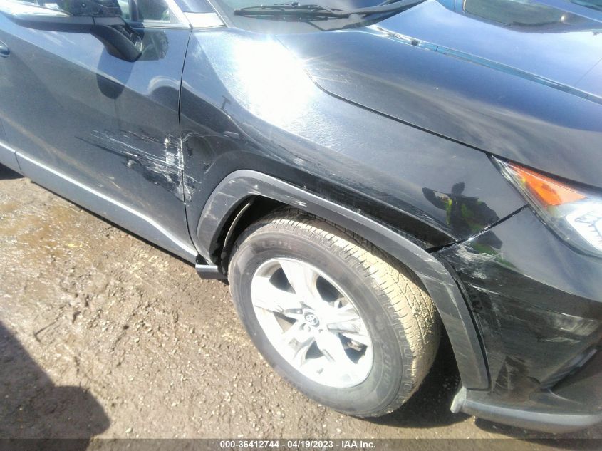 2021 TOYOTA RAV4 XLE - 2T3P1RFV6MW156404