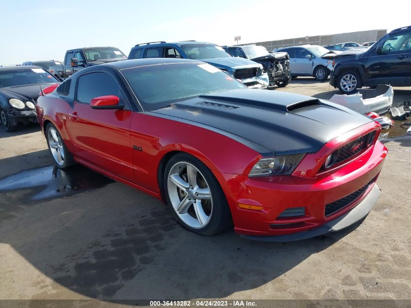 VIN 1ZVBP8CF8D5211777 2013 FORD MUSTANG no.1