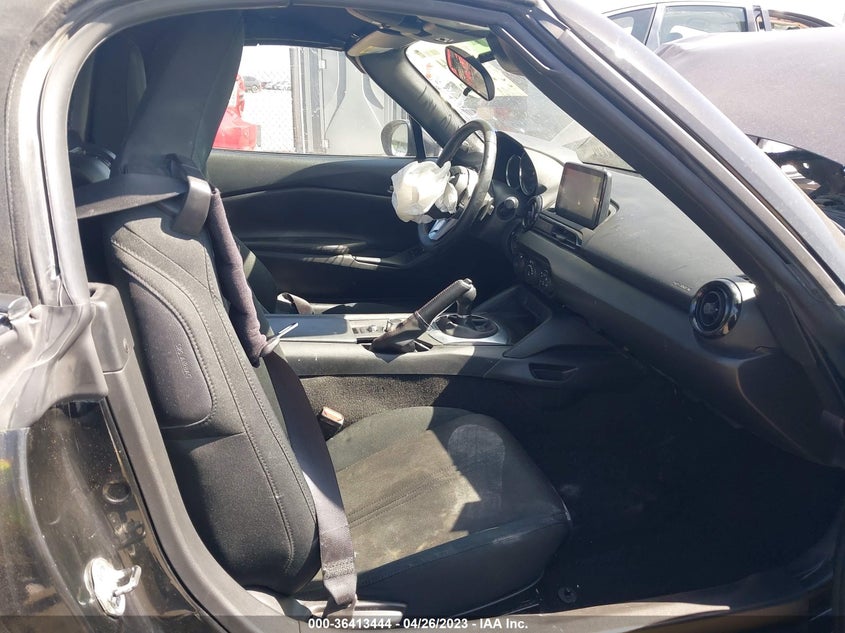 VIN JM1NDAB73K0303058 2019 MAZDA MX-5 MIATA SPORT