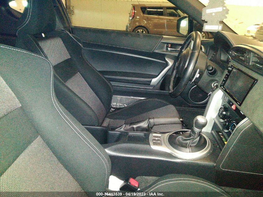 2017 TOYOTA 86 JF1ZNAA10H8703106