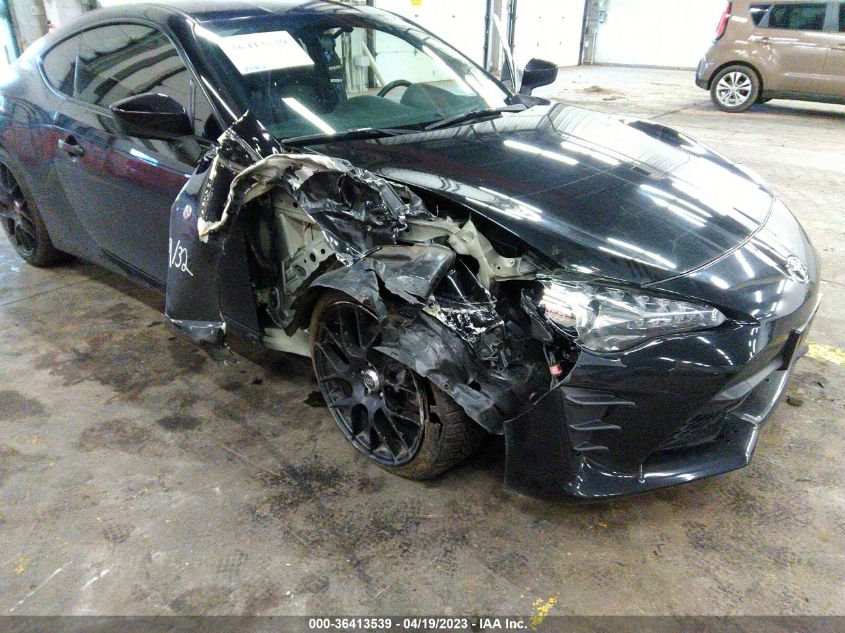 2017 TOYOTA 86 JF1ZNAA10H8703106