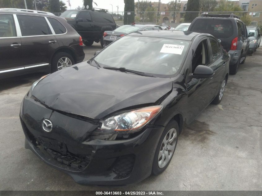 2013 MAZDA MAZDA3 I SPORT - JM1BL1U81D1701703