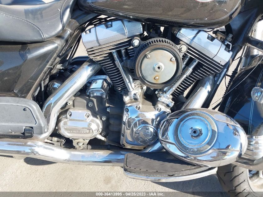 2010 HARLEY-DAVIDSON FLHTC 1HD1FF418AB652877