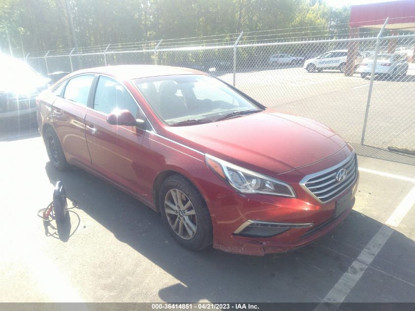 2015 HYUNDAI SONATA 2.4L SE - 5NPE24AF6FH136073