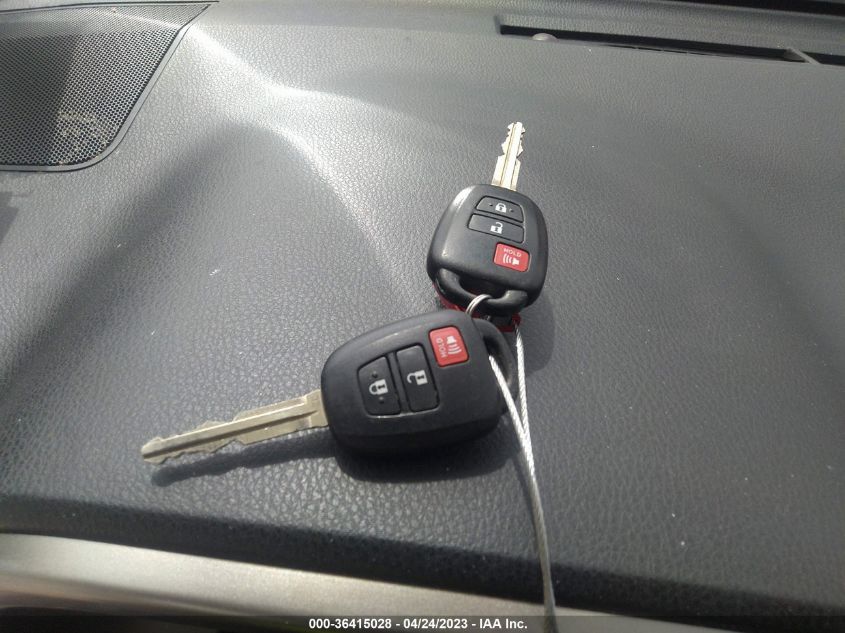 2014 TOYOTA RAV4 XLE - JTMWFREV8EJ019317