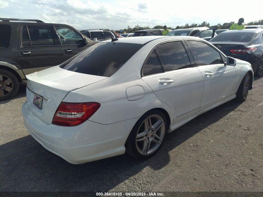 2013 MERCEDES-BENZ C 250 SPORT/LUXURY WDDGF4HB7DA752696
