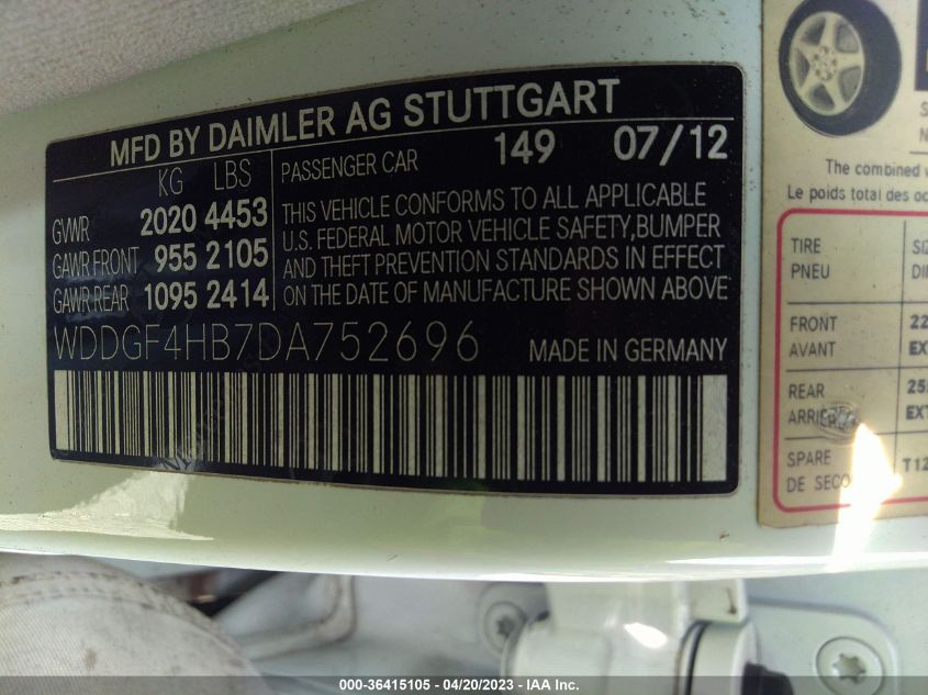 2013 MERCEDES-BENZ C 250 SPORT/LUXURY WDDGF4HB7DA752696