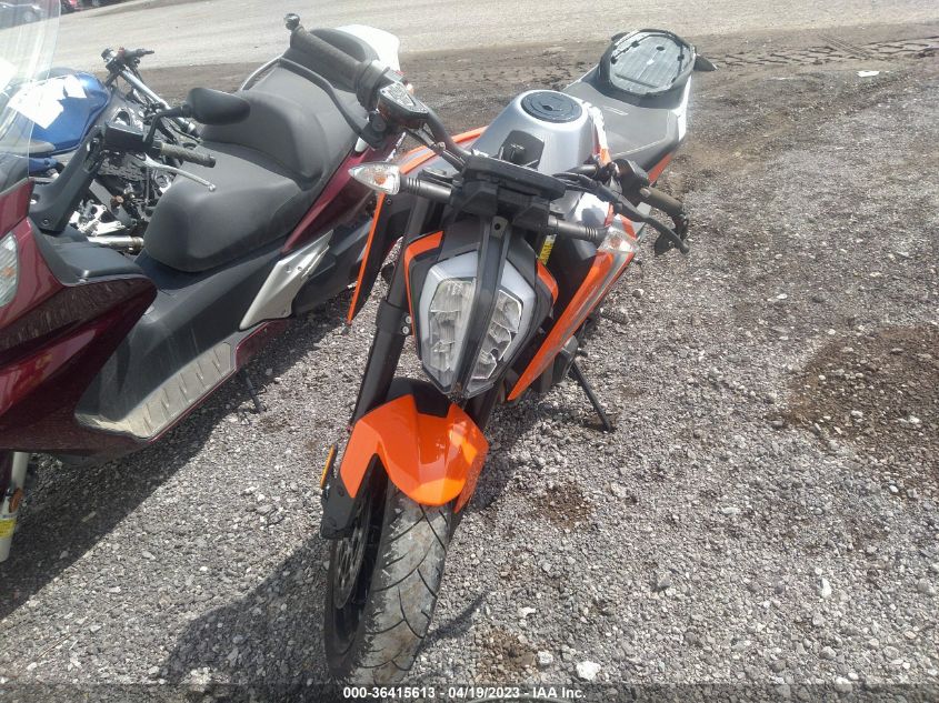 2019 KTM 790 DUKE VBKTU6406KM744758