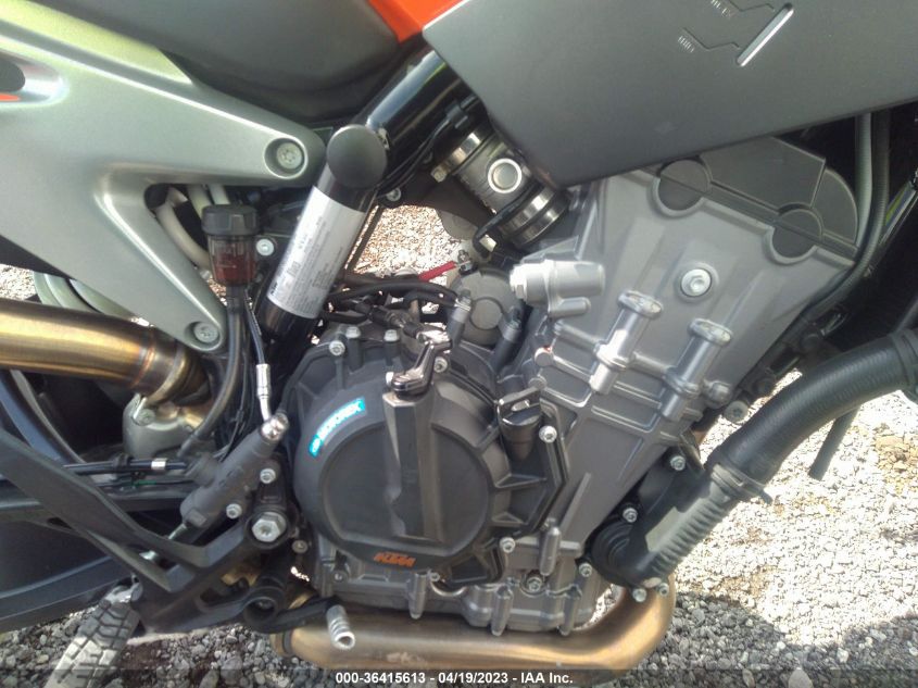 2019 KTM 790 DUKE VBKTU6406KM744758