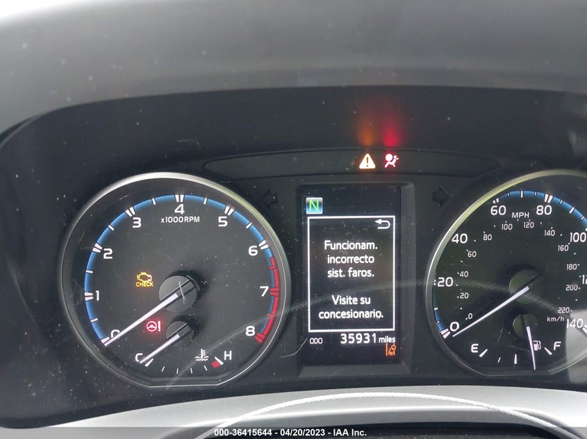 VIN JTMZFREV9JJ741578 2018 TOYOTA RAV4 LE