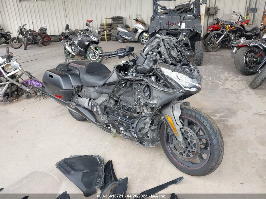 JH2SC7948LK200087 HONDA GL1800 B 2020