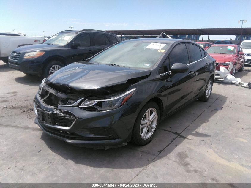 2018 CHEVROLET CRUZE LT - 1G1BE5SM2J7110847