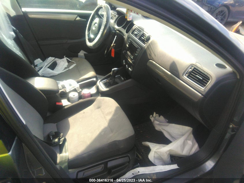 VIN 3VW2B7AJ1JM239443 2018 VOLKSWAGEN JETTA 1.4T S