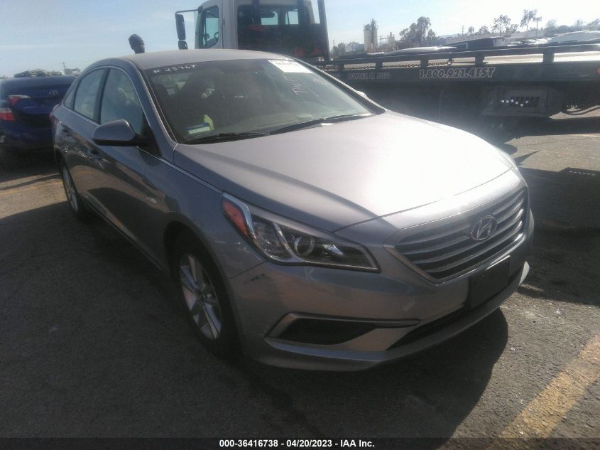 2017 HYUNDAI SONATA SE - 5NPE24AF5HH499516