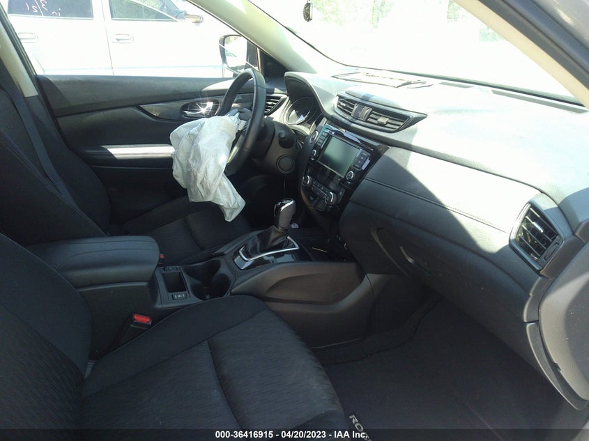 VIN KNMAT2MT2JP566147 2018 NISSAN ROGUE SV
