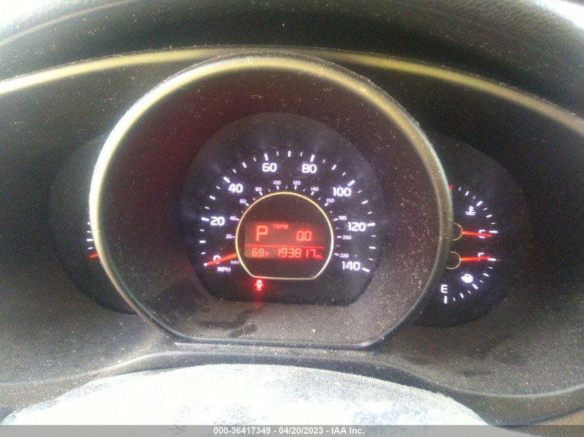 2014 KIA SOUL BASE - KNDJN2A22E7738690