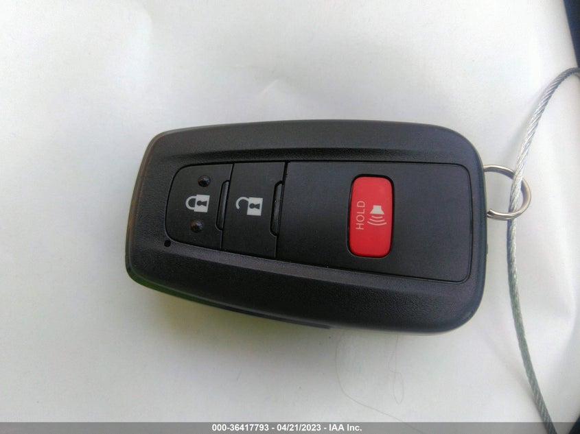 VIN JTMP1RFV7KD028604 2019 TOYOTA RAV4 XLE