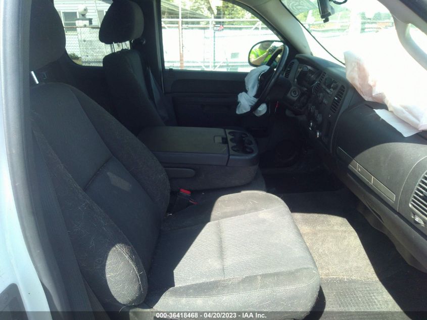 2013 CHEVROLET SILVERADO 1500 LT - 1GCRKSE03DZ190013