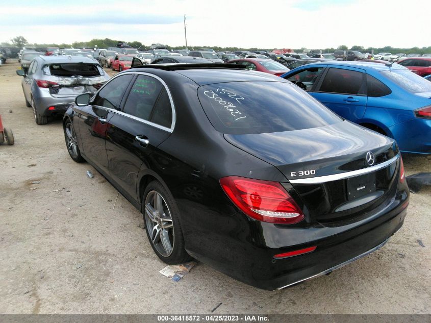 2019 MERCEDES-BENZ E-CLASS E 300 - WDDZF4JB1KA582139