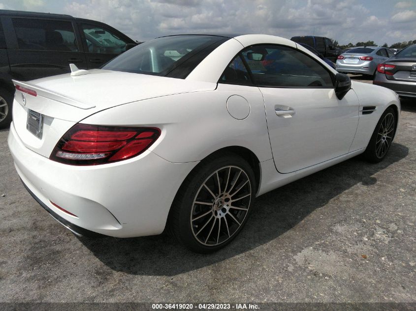 2018 MERCEDES-BENZ SLC SLC 300 - WDDPK3JA8JF152386